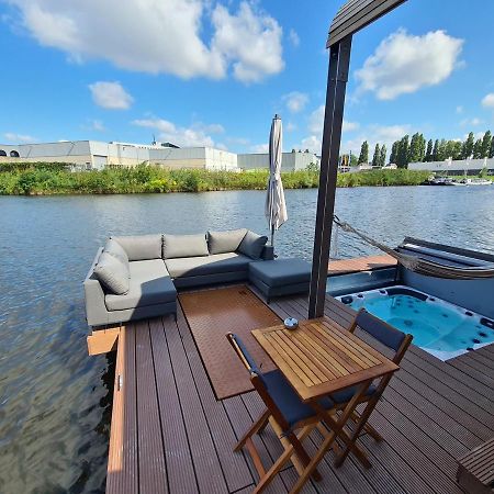 Wikkelboats @ Tramkade Den Bosch Villa Orthen Екстериор снимка